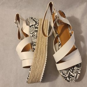 DV  Dolce Vita Varda Espadrille Snake Detail Sandal